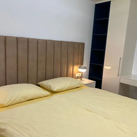Apartmanska Sa Bazenom Klarika *